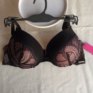 Vince Camuto bra.